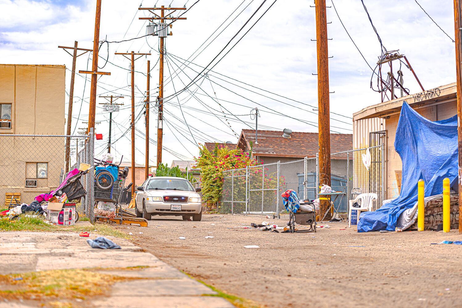 Police respond to encampment in alley